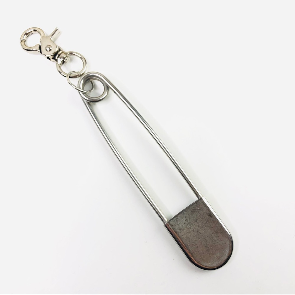 Chunky Oversized Extra Large Big Safety Pin punk rock accessories loop keychains